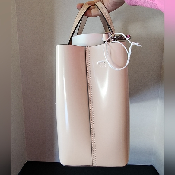 ✨️NWT✨️ Tory Burch Blake Patent Leather Small Tote, Soft Pink, 2024, $398 MSRP - Picture 3 of 9